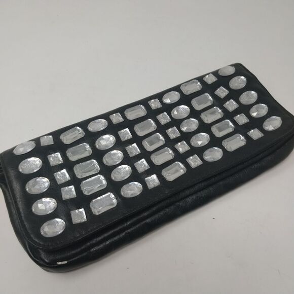 LULU BLACK WRISTLET WITH FAUX CRYSTALS. - Picture 5 of 11